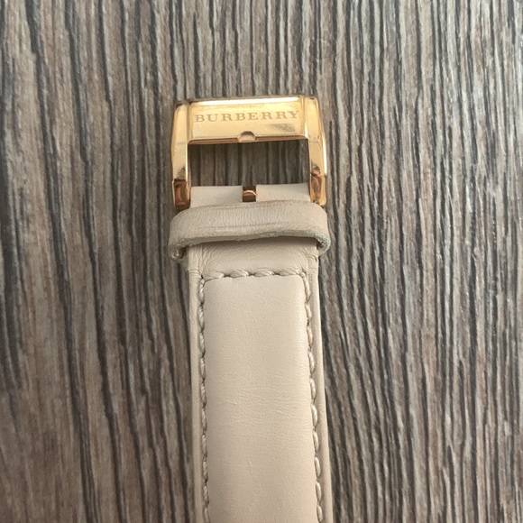Burberry The City BU9109 watch - Picture 4 of 11